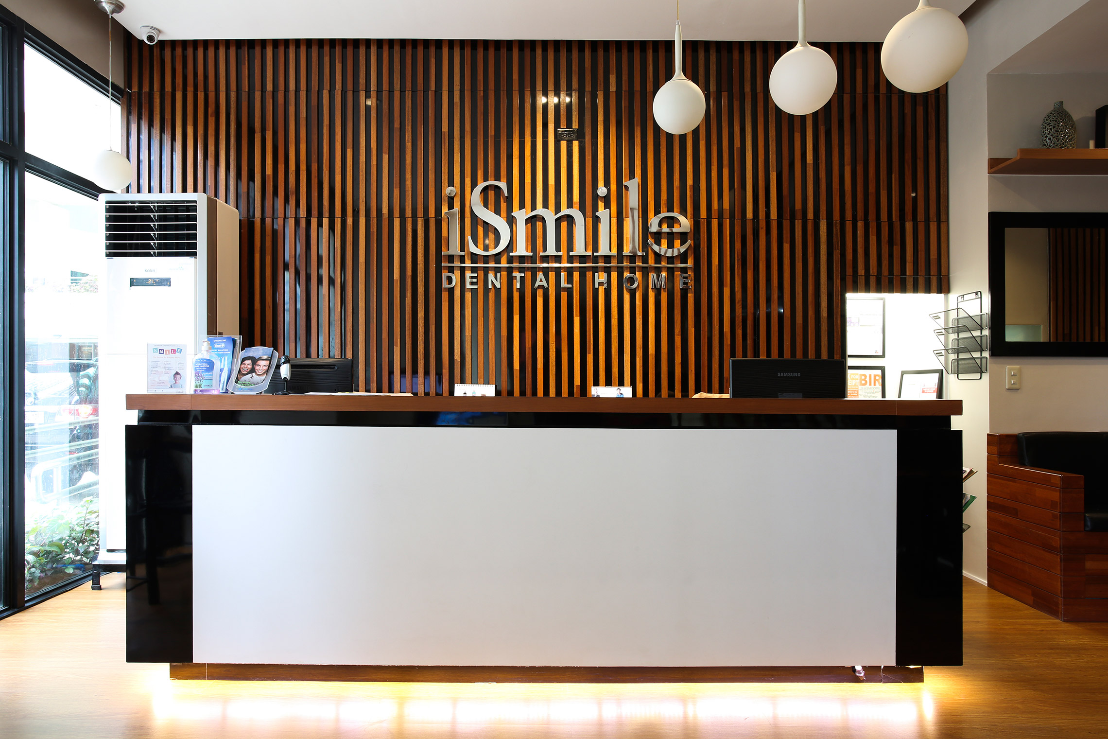 iSmile Dental Home | Facilities - Reception