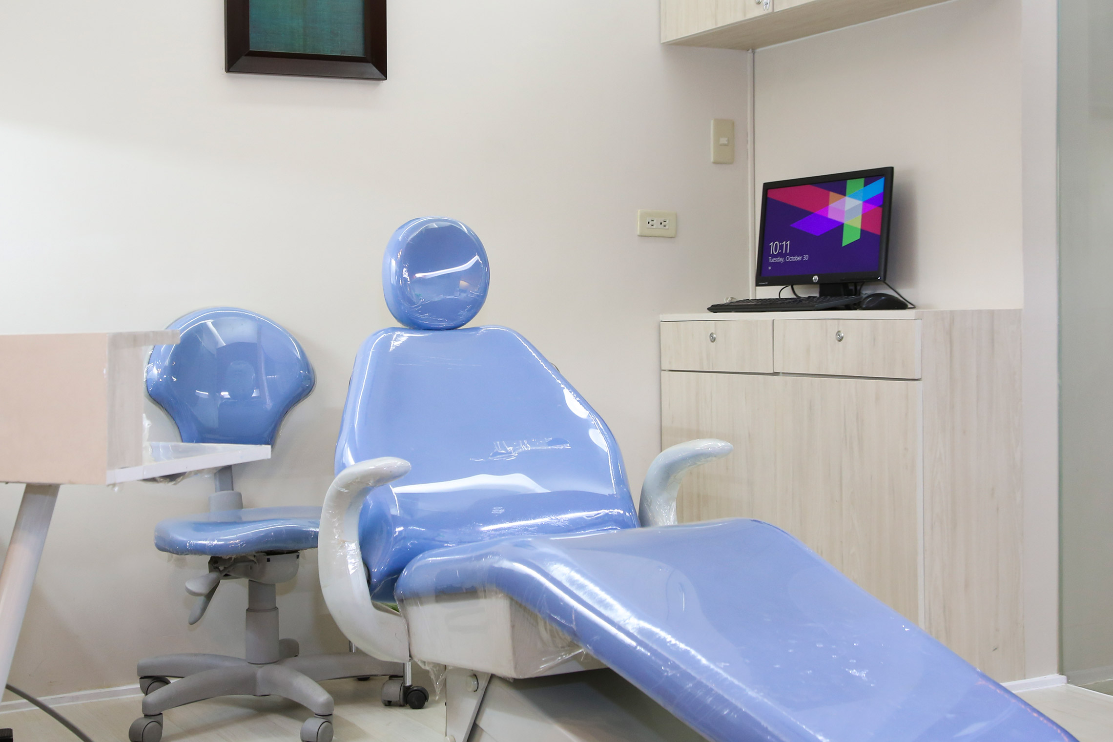iSmile Dental Home | Facilities - Dental Chair 02